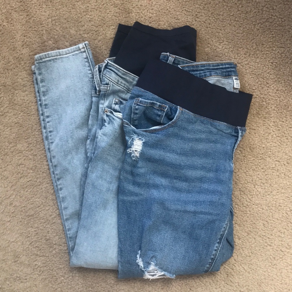 2 pairs of Old Navy MATERNITY jeans- size 14.